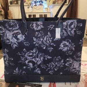 NWT VICTORIA'S SECRET TOTE
